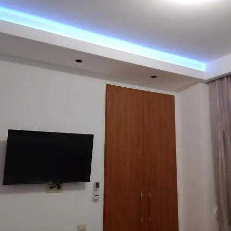 Eva's House * Asgourou