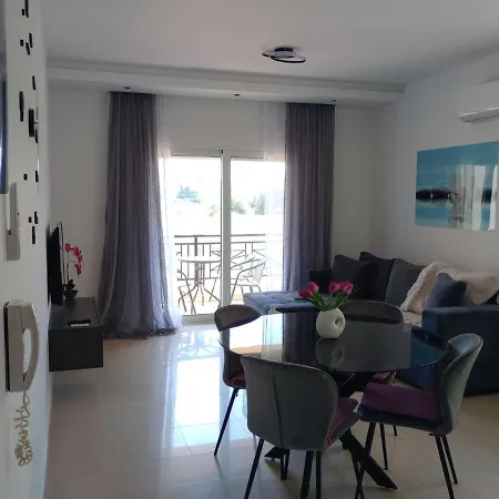 Eva's House * Asgourou
